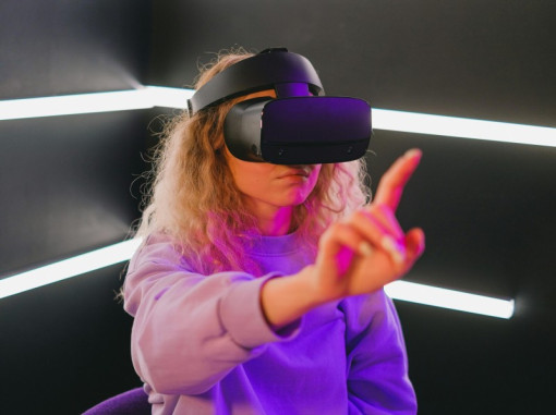 В России впервые разработали ГОСТы для технологий дополненной и виртуальной реальности